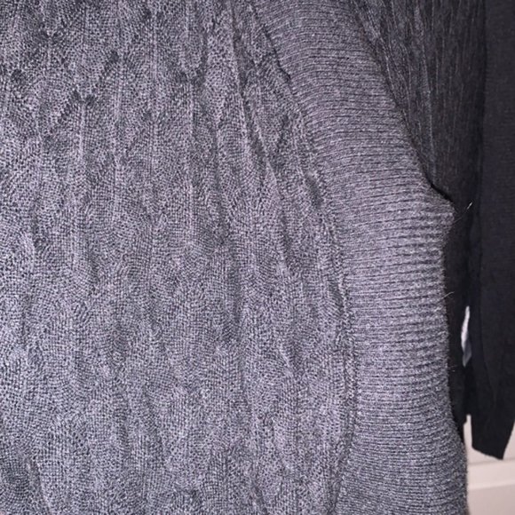 Pennington Short sleeve gray crochet open front cardigan 1x - Picture 2 of 5